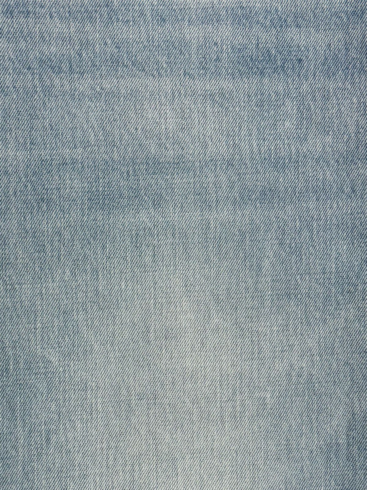 Y8945